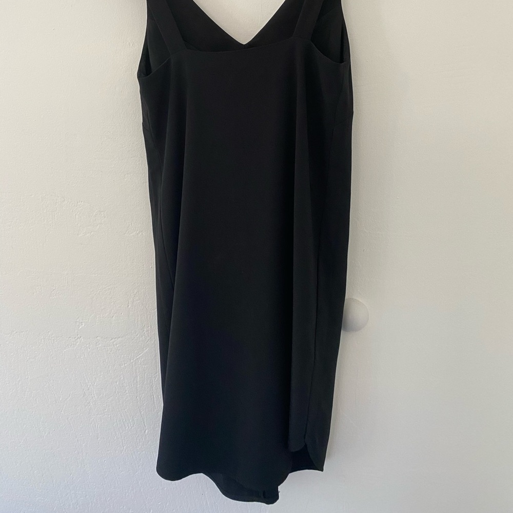 Dress - Picture 2 of 6